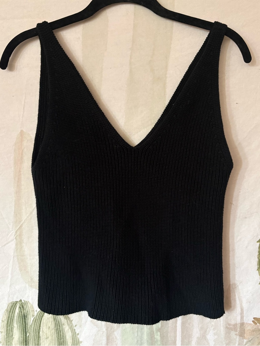 Women’s Sage & Citrus Knit V Neck Tank 🌵Medium